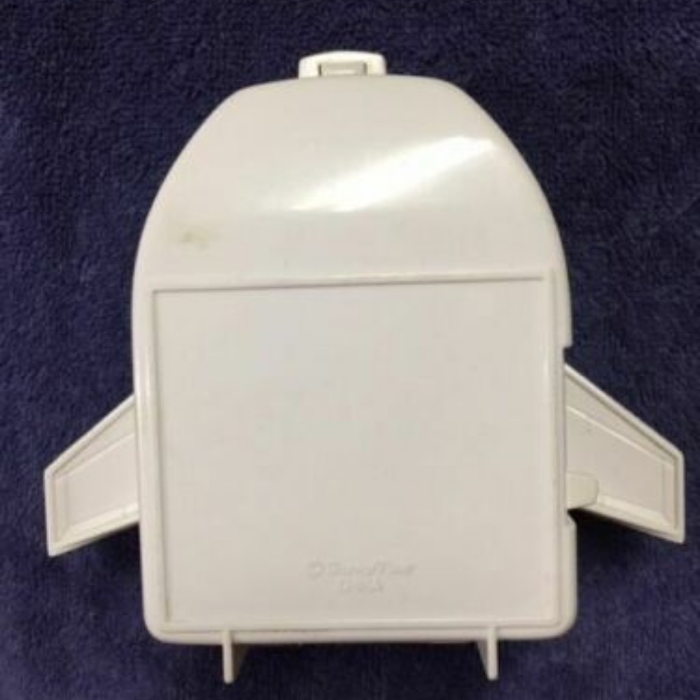 Disney's Buzz Lightyear Shuttle with 2 characters. - Picture 3 of 8